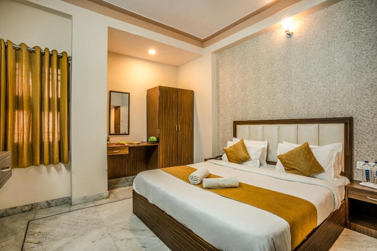 Hotel Tripli Udaipur Exterior foto