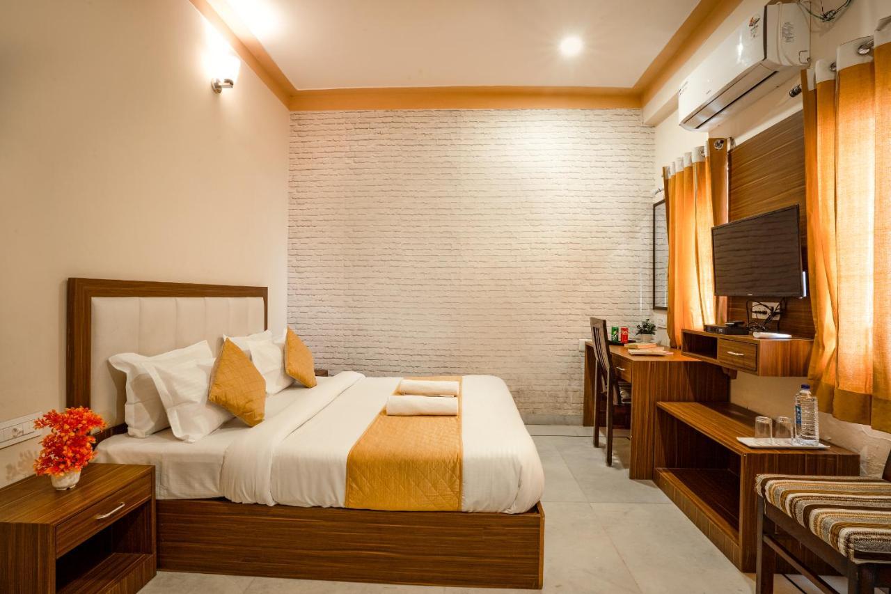 Hotel Tripli Udaipur Exterior foto