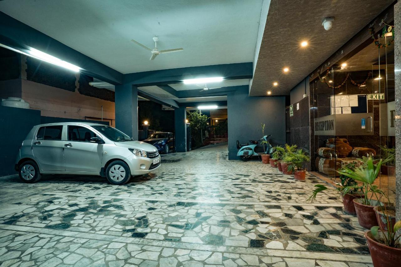 Hotel Tripli Udaipur Exterior foto