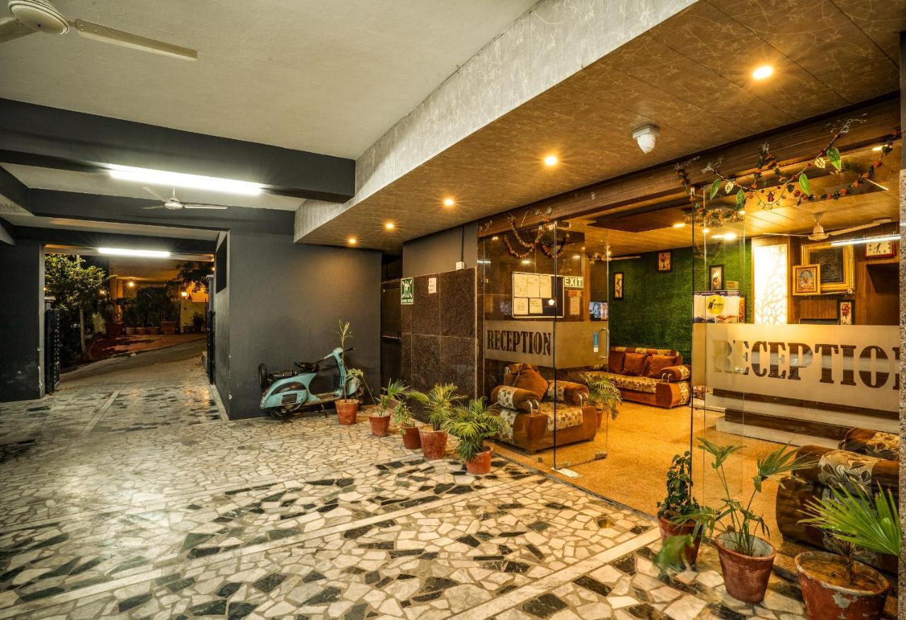 Hotel Tripli Udaipur Exterior foto