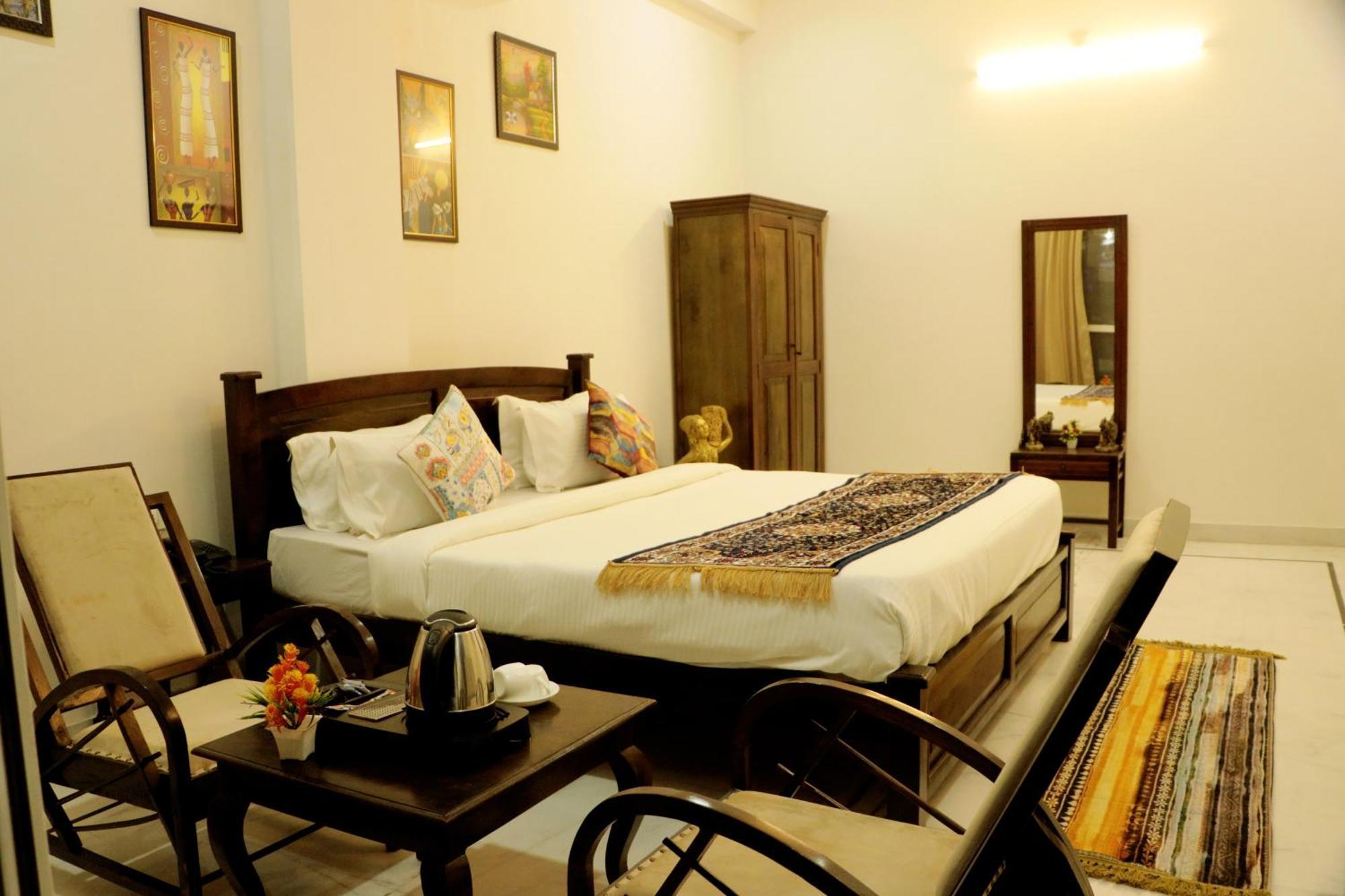 Hotel Tripli Udaipur Exterior foto